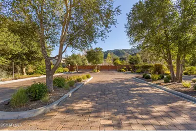 2036 Shadow Creek Drive, Agoura Hills, CA 91301 - Photo 3