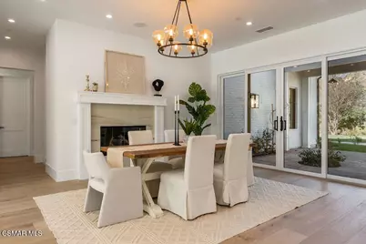 2036 Shadow Creek Drive, Agoura Hills, CA 91301 - Photo 9