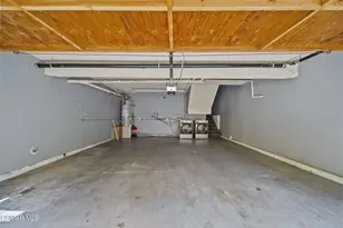 21205 Lassen St, Chatsworth, CA 91311 - Photo 37