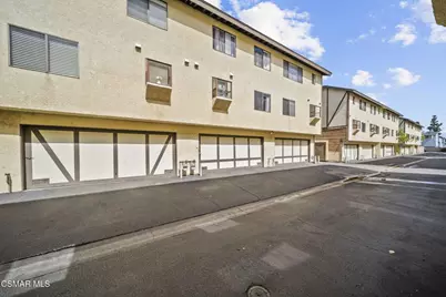 21205 Lassen Street #4, Chatsworth, CA 91311 - Photo 35