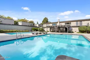 22050 Calvert St, Woodland Hills, CA 91367 - Photo 25