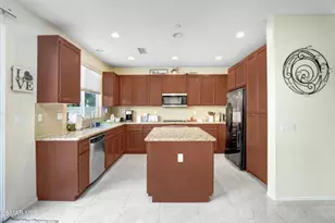 13223 Norfolk Ct, Moorpark, CA 93021 - Photo 11