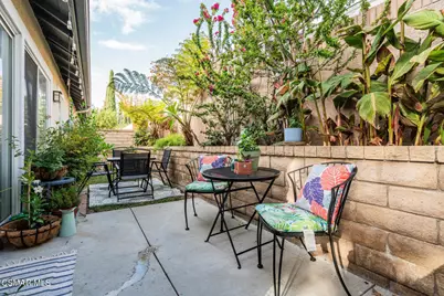 2040 Freesia Avenue, Simi Valley, CA 93063 - Photo 13