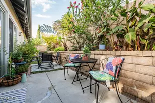 2040 Freesia Ave, Simi Valley, CA 93063 - Photo 13