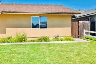 1361 Gardenia St, Oxnard, CA 93036 - Photo 1