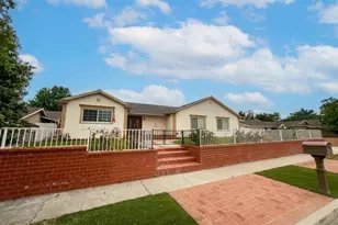 10111 Oak Park Ave, Northridge, CA 91325 - Photo 1