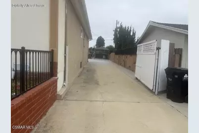 10111 Oak Park Avenue, Northridge, CA 91325 - Photo 23