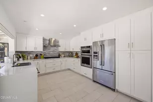 1666 Berwick Pl, Westlake Village, CA 91361 - Photo 11