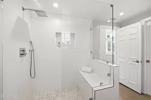 1666 Berwick Pl, Westlake Village, CA 91361 - Photo 25