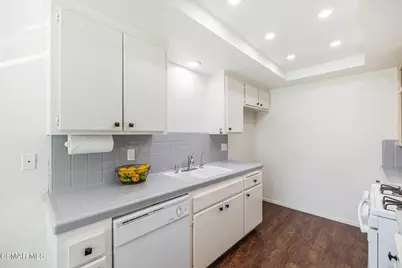 1863 Aleppo Court, Thousand Oaks, CA 91362 - Photo 9