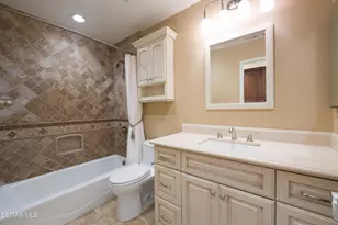 7247 University Dr, Moorpark, CA 93021 - Photo 37