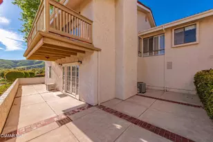 401 Falconrock Ln, Oak Park, CA 91377 - Photo 21