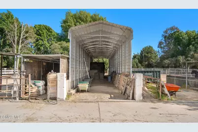 24816 Aden Avenue, Newhall, CA 91321 - Photo 27