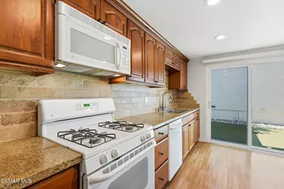 267 Green Lea Place, Thousand Oaks, CA 91361 - Photo 13