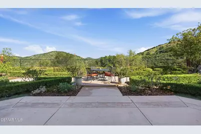 491 Ravensbury Street, Lake Sherwood, CA 91361 - Photo 5