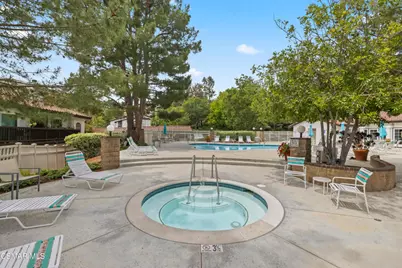 513 Water Oak Lane #B, Oak Park, CA 91377 - Photo 19