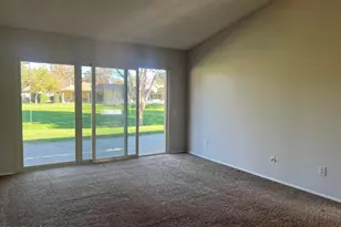 23220 Village 23, Camarillo, CA 93012 - Photo 5