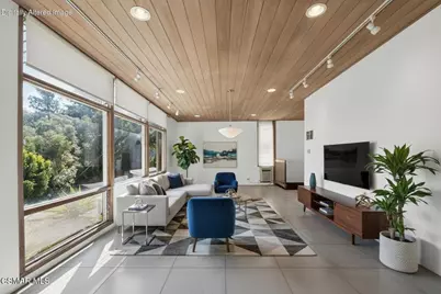 10441 Oletha Lane, Los Angeles, CA 90077 - Photo 17