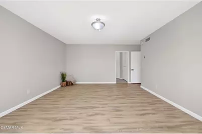 12955 Riverside Drive #307, Sherman Oaks, CA 91423 - Photo 13