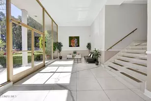 12955 Riverside Dr, Sherman Oaks, CA 91423 - Photo 21