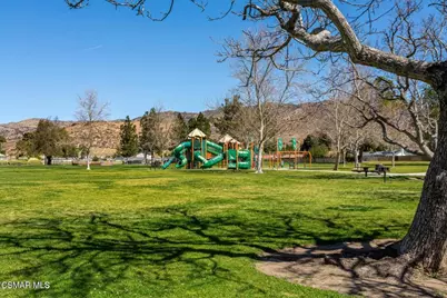 2069 N Avenida Refugio #1, Simi Valley, CA 93063 - Photo 17