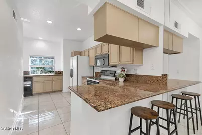 640 Indian Oak Lane #106, Oak Park, CA 91377 - Photo 13