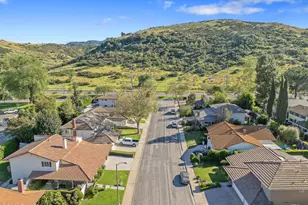 1660 Wellington Pl, Westlake Village, CA 91361 - Photo 37