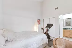 129 Conifer Cir, Oak Park, CA 91377 - Photo 35