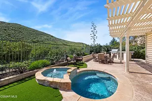 3138 Heavenly Ridge St, Thousand Oaks, CA 91362 - Photo 5