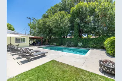 582 El Lado Drive, Simi Valley, CA 93065 - Photo 35