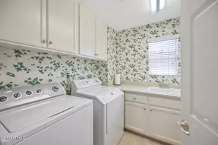 2924 Blazing Star Dr, Thousand Oaks, CA 91362 - Photo 33