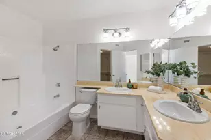 1109 Tivoli Ln, Simi Valley, CA 93065 - Photo 17