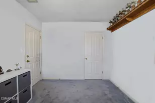 10125 Gloria Ave, Granada Hills, CA 91344 - Photo 23