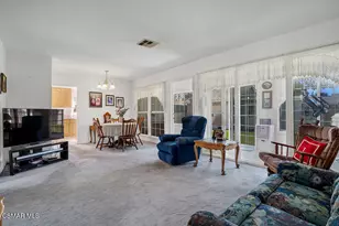 10125 Gloria Ave, Granada Hills, CA 91344 - Photo 15