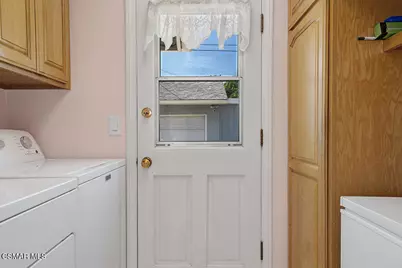 10125 Gloria Avenue, North Hills, CA 91343 - Photo 31