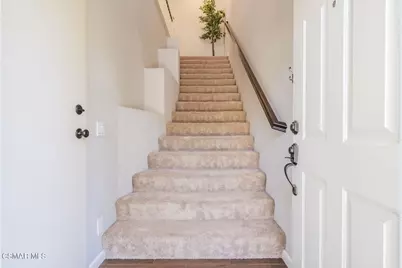 4067 Brindisi Place, Moorpark, CA 93021 - Photo 3