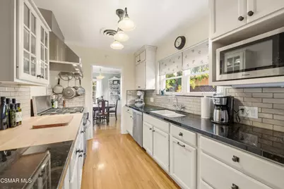 5415 Carpenter Avenue, Valley Village, CA 91607 - Photo 15