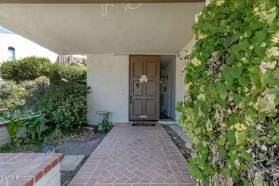 898 Woodlawn Drive, Thousand Oaks, CA 91360 - Photo 5