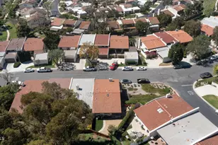 898 Woodlawn Dr, Thousand Oaks, CA 91360 - Photo 37