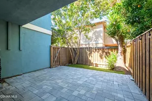 30529 Canwood St, Agoura Hills, CA 91301 - Photo 9