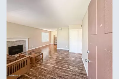 516 Spring Road #113, Moorpark, CA 93021 - Photo 3