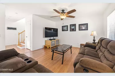 1605 Deschutes Avenue, Ventura, CA 93004 - Photo 9