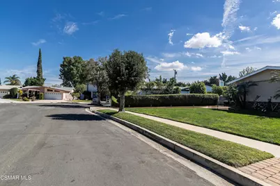 22312 Mobile Street, Woodland Hills, CA 91303 - Photo 27