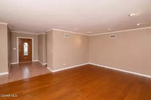 22312 Mobile St, Woodland Hills, CA 91303 - Photo 5