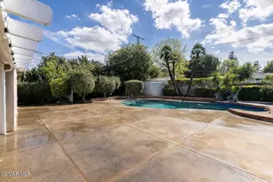 22312 Mobile St, Woodland Hills, CA 91303 - Photo 7