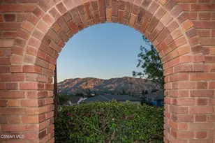975 Loma Vista Pl, Santa Paula, CA 93060 - Photo 3