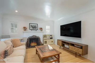 975 Loma Vista Place, Santa Paula, CA 93060 - Photo 23