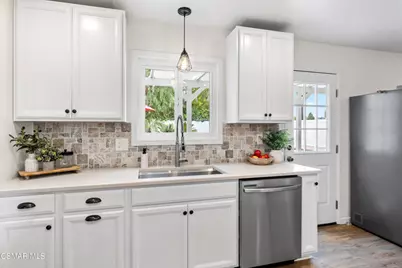 1334 Parkhurst Street, Simi Valley, CA 93065 - Photo 11