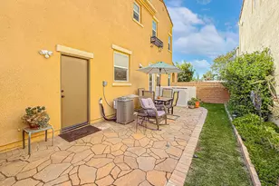 2968 Royal Ave, Simi Valley, CA 93065 - Photo 37