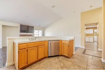 3459 Whisper Sands Avenue, Rosamond, CA 93560 - Photo 11